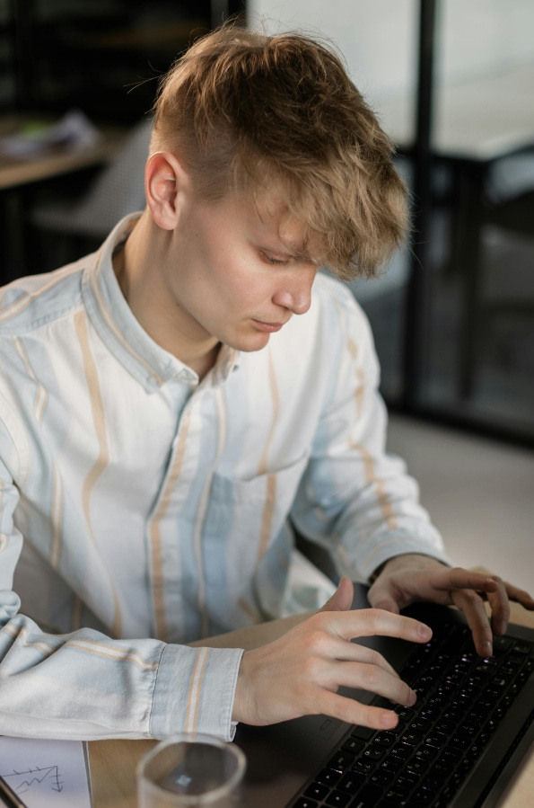 Optimising project strategies with Knowledge Train